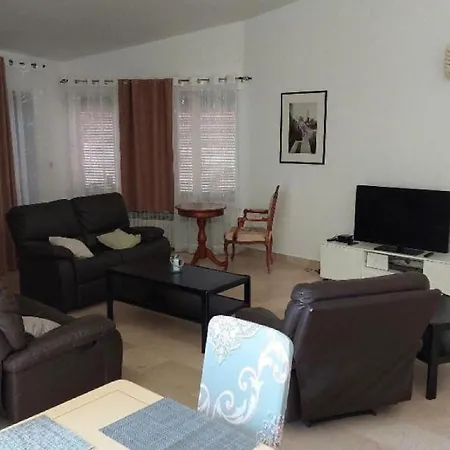 Apartment - Three Bedroom Kozino