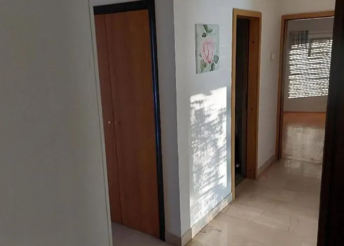 - Three Bedroom شقة Kožino