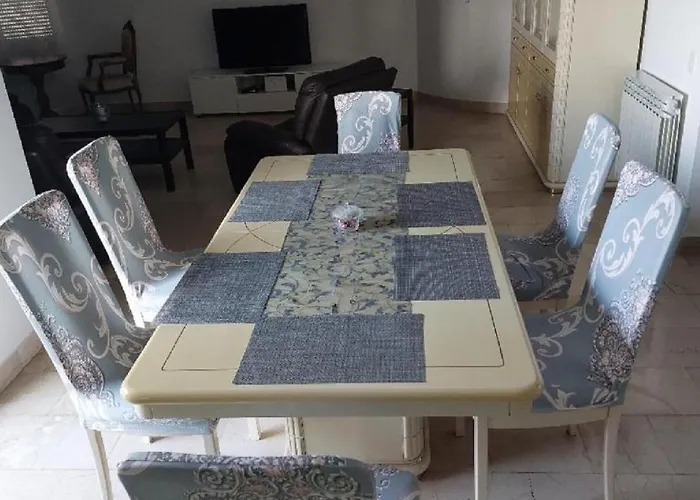 شقة - Three Bedroom Kožino